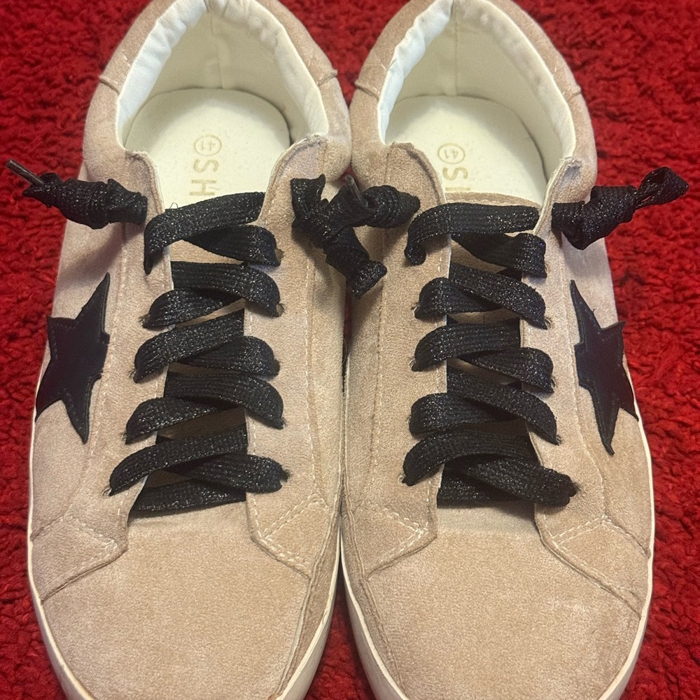 SHEIN faux leather and suede sneakers with black star accents.